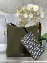 Load image into Gallery viewer, Bucket Bag
