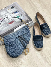 Load image into Gallery viewer, Saddle Bag
