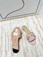 Load image into Gallery viewer, Leather Sandals
