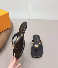 Load image into Gallery viewer, Leather Sandals
