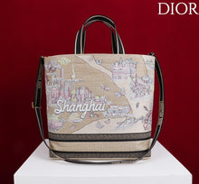 Load image into Gallery viewer, Large Book Tote
