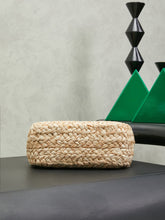 Load image into Gallery viewer, Raffia Tote
