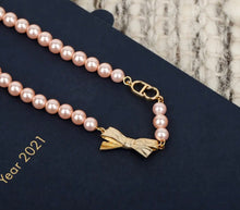 Load image into Gallery viewer, Pearl Necklace
