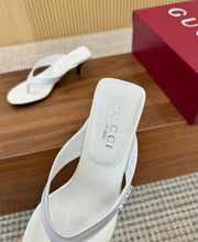 Load image into Gallery viewer, Thong Sandals
