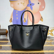 Load image into Gallery viewer, Vendome Tote
