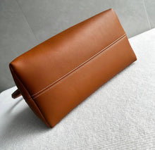 Load image into Gallery viewer, Leather Pouch
