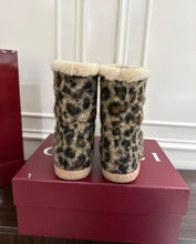 Load image into Gallery viewer, Horsebit Boots
