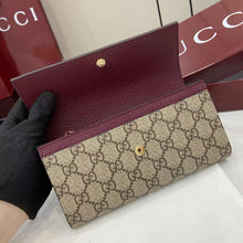 Load image into Gallery viewer, Continental Wallet
