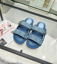 Load image into Gallery viewer, GG Sandals
