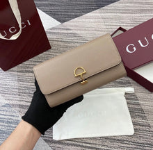 Load image into Gallery viewer, Softbit Continental Wallet
