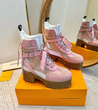 Load image into Gallery viewer, Desert Boots
