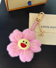 Load image into Gallery viewer, Flower Bag Charm/Keychain
