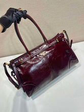 Load image into Gallery viewer, Bonnie Leather Tote
