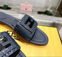 Load image into Gallery viewer, Baguette Sandals
