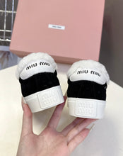 Load image into Gallery viewer, Shearling Trainers
