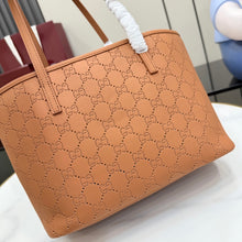 Load image into Gallery viewer, Tribeca Tote Small

