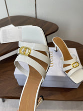 Load image into Gallery viewer, Leather Sandals

