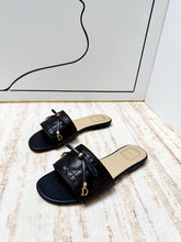 Load image into Gallery viewer, Leather Sandals
