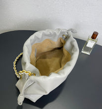 Load image into Gallery viewer, Flamenco Clutch
