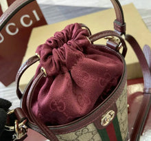 Load image into Gallery viewer, Ophidia Bucket Bag
