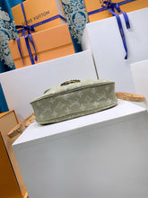 Load image into Gallery viewer, Sunset Bag
