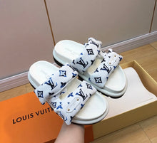 Load image into Gallery viewer, Pillow Sandals
