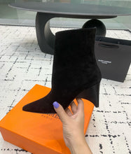 Load image into Gallery viewer, Leather Suede Boots
