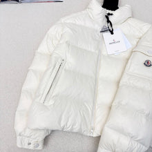 Load image into Gallery viewer, Petra Jacket
