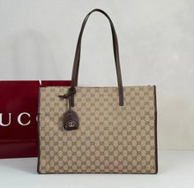 Load image into Gallery viewer, Londra Tote

