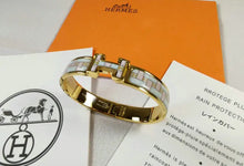 Load image into Gallery viewer, Clic Bracelet
