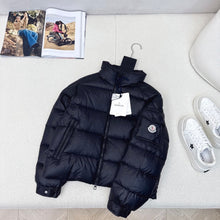 Load image into Gallery viewer, Petra Jacket
