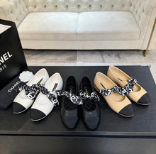 Load image into Gallery viewer, CC Pumps
