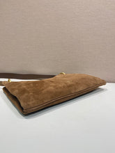 Load image into Gallery viewer, Etude Shoulder Bag
