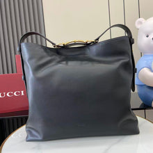 Load image into Gallery viewer, Beatrix Tote
