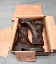 Load image into Gallery viewer, Leather Boots
