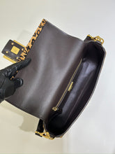 Load image into Gallery viewer, Baguette
