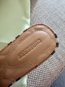 Ready to post size 6 (39)