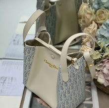 Load image into Gallery viewer, Signature Bucket Bag
