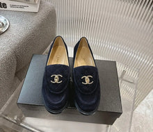 Load image into Gallery viewer, Suede Loafers
