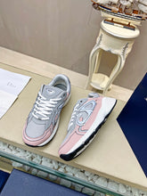 Load image into Gallery viewer, B30 Trainers
