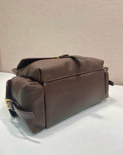 Load image into Gallery viewer, Explore Tote
