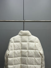 Load image into Gallery viewer, Jarcieu Jacket
