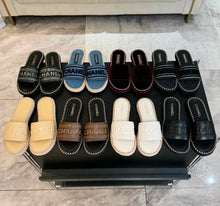 Load image into Gallery viewer, CC Sandals
