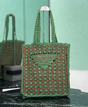 Load image into Gallery viewer, Raffia Tote
