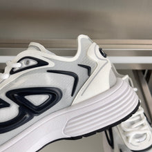 Load image into Gallery viewer, B30 Trainers
