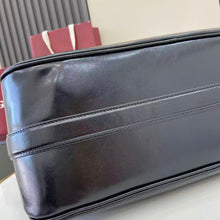 Load image into Gallery viewer, Half Horsebit Bag
