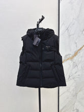Load image into Gallery viewer, Logo Gilet
