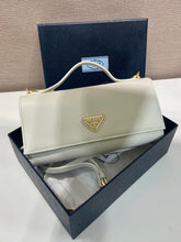 Load image into Gallery viewer, Leather Clutch
