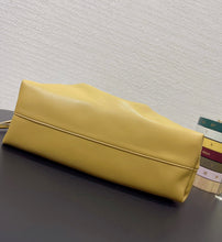 Load image into Gallery viewer, Flamenco Clutch
