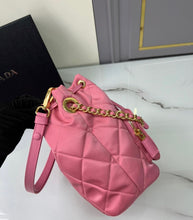 Load image into Gallery viewer, Quilted Bucket Bag
